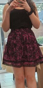 Uitlopend paars nikkie rokje maat 32, Kleding | Dames, Rokken, Paars, Nieuw, Ophalen of Verzenden, Nikkie