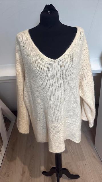 Monday afternoon mohair trui one size beschikbaar voor biedingen