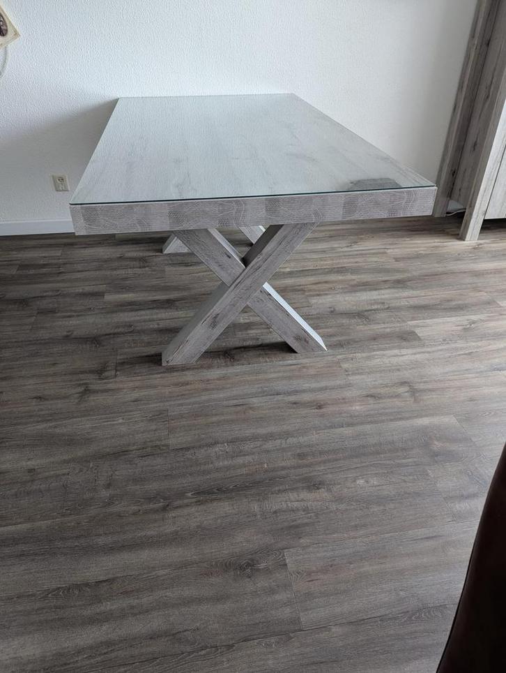 Zeer nette eettafel met glasplaat, Huis en Inrichting, Tafels | Eettafels, Zo goed als nieuw, 100 tot 150 cm, 100 tot 150 cm, Vijf personen of meer