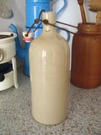 Oude stenen fles met beugelsluiting, Ophalen of Verzenden