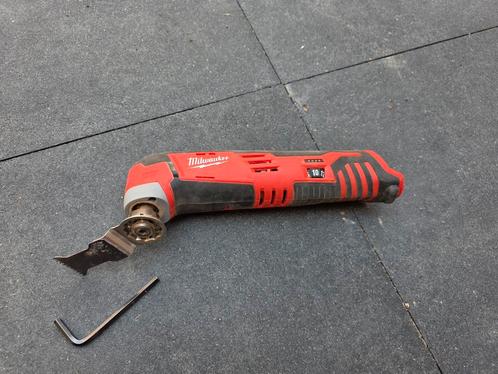 Milwaukee C12 MT multitool, Doe-het-zelf en Verbouw, Gereedschap | Handgereedschap, Gebruikt, Ophalen of Verzenden