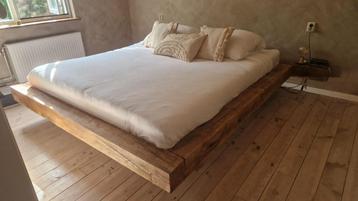 Zwevend eikenhouten balkenbed - handgemaakt! beschikbaar voor biedingen