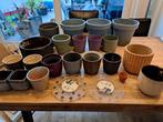 20 bloempotten (9 buiten, 11 binnen) + 2 onderzetters, Tuin en Terras, Ophalen, Kunststof, Rond, Binnen
