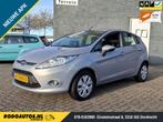 Ford Fiesta 1.6 TDCi Titanium 5-Drs Airco/Leer/Carplay ✅, Auto's, 28 km/l, Gebruikt, 1200 kg, Elektrische ramen