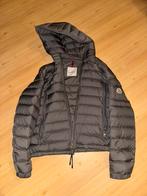 Moncler zomerjas maat s, Ophalen of Verzenden, Zo goed als nieuw, Zwart