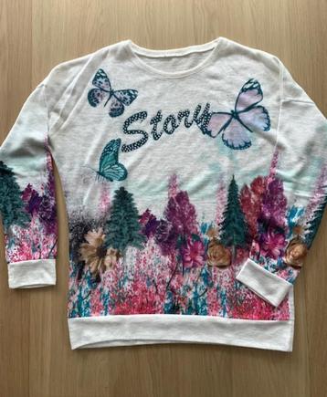 Trui medium, zo goed als nieuw, (K24) beschikbaar voor biedingen