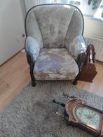 Klassieke fauteuil met bloemmotief, Ophalen