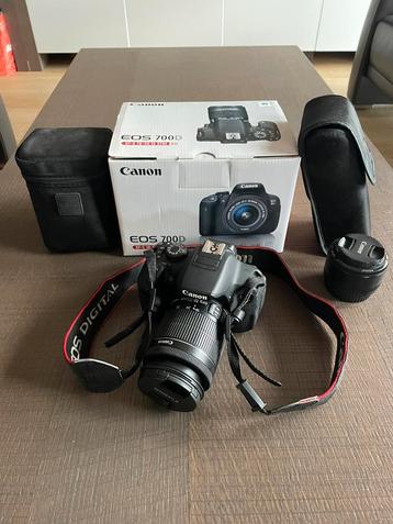 Canon 700d incl 3 lenzen en flash beschikbaar voor biedingen