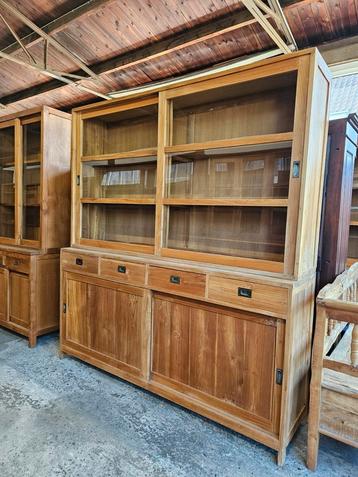 Prachtige Teakhouten Buffetkast / Boekenkast / Vitrinekast beschikbaar voor biedingen