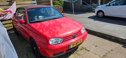 Volkswagen Golf 2.0 Cabriolet 85KW 1998 Rood, Auto's, Volkswagen, Particulier, Golf, Airbags, Alarm, Centrale vergrendeling, Cruise Control