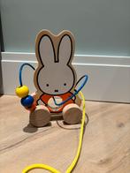 Houten nijntje trekfiguur met kralenbaan, Ophalen, Zo goed als nieuw, Auto, Met wieltjes