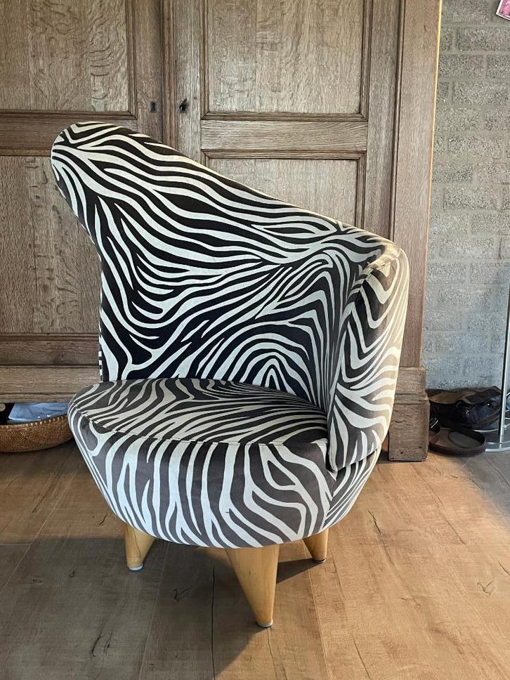 Vintage fauteuil met Zebra Print, Huis en Inrichting, Fauteuils, Gebruikt, 50 tot 75 cm, 75 tot 100 cm, Ophalen