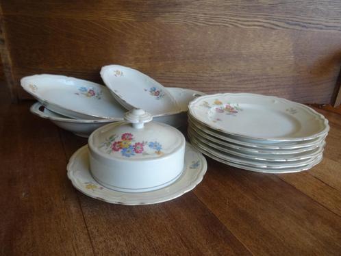 KAHLA PORCELEIN, 10 delig Ontbijt servies, Zie TEKST-Foto`s, Antiek en Kunst, Antiek | Servies los, Ophalen of Verzenden