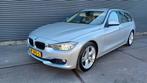 BMW 3-Serie 325d 211pk Aut 2014 Grijs, Auto's, BMW, Euro 5, Achterwielaandrijving, Beige, 4 cilinders