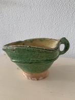 Brocante aardewerk tesje / kleur groen, Verzenden