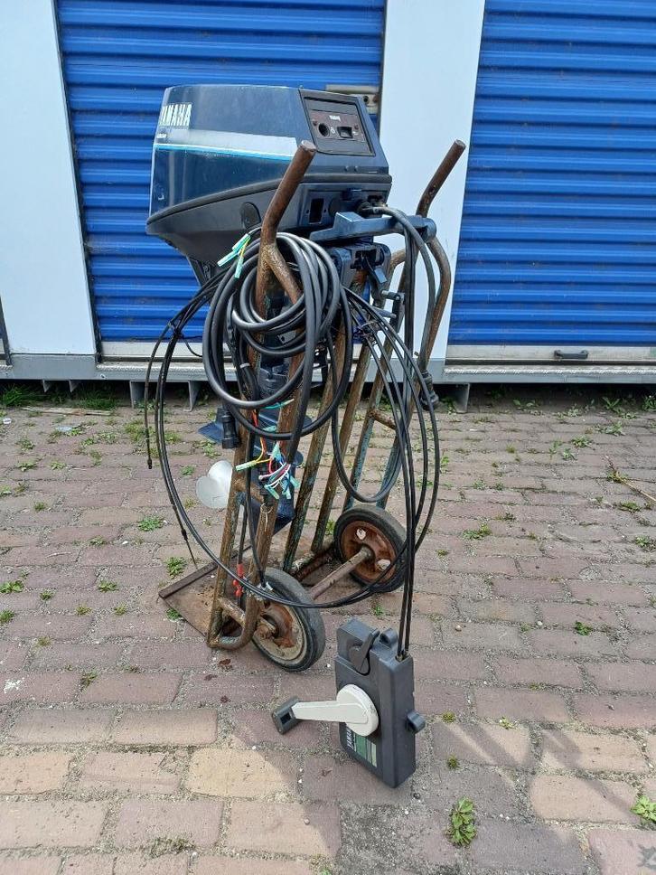 Yamaha 9.9 pk 4 takt kortstaart op afstandbediening el.start, Watersport en Boten, Buiten- en Binnenboordmotoren, Gebruikt, Benzine
