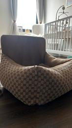 Luxe auto mand voor een kleine hond, Ophalen, Zo goed als nieuw