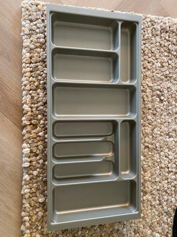 Grey cutlery tray beschikbaar voor biedingen