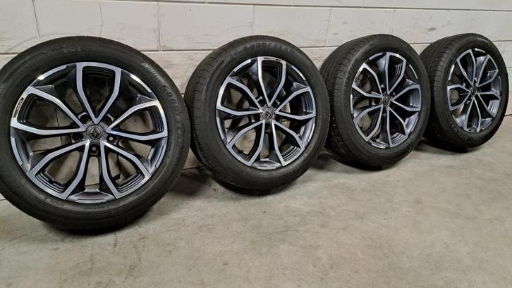 Bi-color velgen Renault Kadjar Captur Symbioz 215/55/18, Auto-onderdelen, Banden en Velgen, Banden en Velgen, Zomerbanden, 18 inch