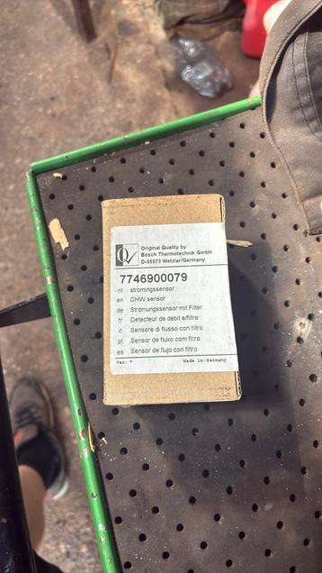 Bosch thermotechnik stromingssensor 774900079 beschikbaar voor biedingen