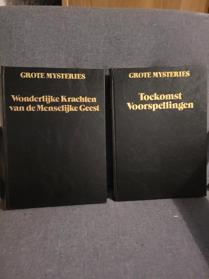 Grote Mysteries - 2 Boeken, Boeken, Esoterie en Spiritualiteit, Zo goed als nieuw, Achtergrond en Informatie, Spiritualiteit algemeen