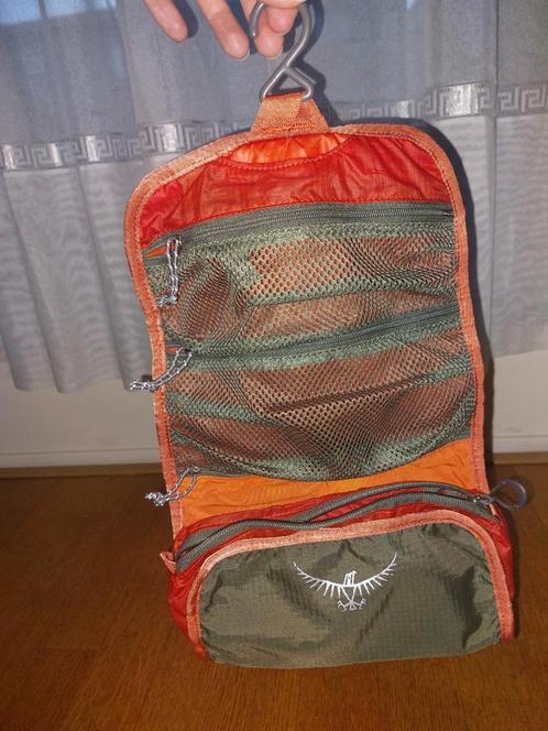 Reistasje, Sieraden, Tassen en Uiterlijk, Tassen | Reistassen en Weekendtassen, Gebruikt, Zwart, 30 cm of meer, Ophalen of Verzenden