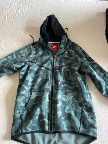 Nike Tech Fleece Vest Camo - Maat S beschikbaar voor biedingen