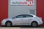 Toyota Avensis 2.0 D-4D Dynamic | Origineel NL | Trekhaak |, Voorwielaandrijving, Stof, 4 cilinders, 1465 kg
