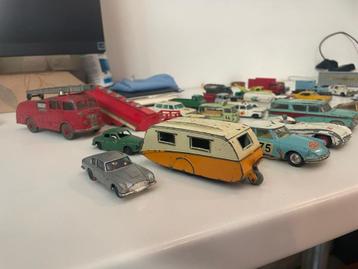 verzameling dinky, lion en corgi toys beschikbaar voor biedingen