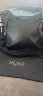 Heren schoudertas hugo boss echt leder, Sieraden, Tassen en Uiterlijk, Tassen | Schoudertassen, Ophalen of Verzenden, Zo goed als nieuw