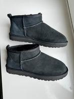 Ugg ultra mini 42 zwart Uggs suede boots, Kleding | Dames, Schoenen, Ophalen of Verzenden, Zo goed als nieuw, Zwart