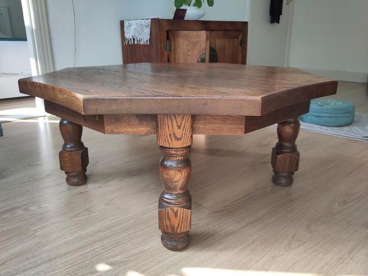 Houten salontafel met plantenstoeltjes, Huis en Inrichting, Tafels | Bijzettafels, Gebruikt, Overige vormen, 45 tot 60 cm, Minder dan 55 cm