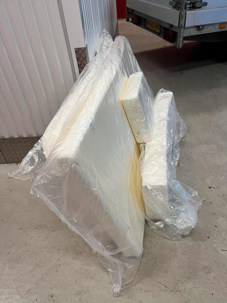 Nieuwe matrassen set voor Knaus 460 EU caravan, Huis en Inrichting, Slaapkamer | Matrassen en Bedbodems, Nieuw, Matras, Overige maten