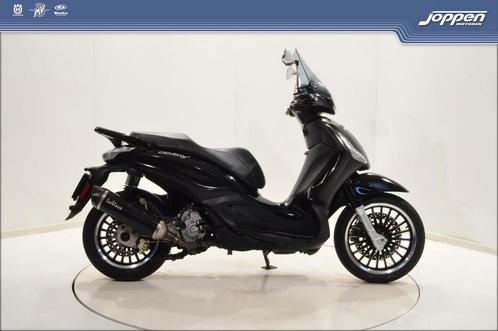*VERKOCHT* piaggio beverly 300 (bj 2018), Motoren, Motoren | Piaggio, Bedrijf, Scooter, 12 t/m 35 kW