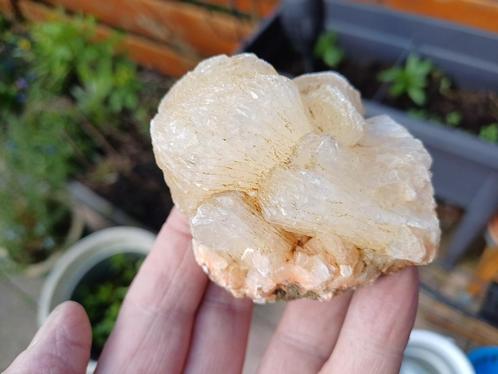 Rij147 Stilbiet Jalgaon India #collectie #verzameling, Verzamelen, Mineralen en Fossielen, Mineraal, Ophalen of Verzenden