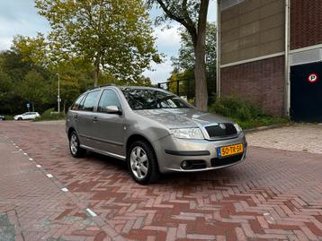 Skoda Fabia Combi 1.4 EquipePlus 100pk 2007 Beige beschikbaar voor biedingen