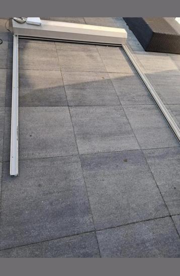 Rolluik beschikbaar voor biedingen