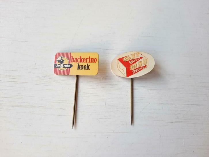 De Bruin Backerino Koek & Speculaas Speldjes Speldje, Verzamelen, Speldjes, Pins en Buttons, Zo goed als nieuw, Speldje of Pin
