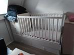 Kinderbedje met commode en lades, Kinderen en Baby's, Babywiegjes en Ledikanten, Ophalen of Verzenden, Ledikant
