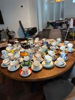 Grote verzameling kopjes en schotels, Overige materialen, Gebruikt, Ophalen of Verzenden, Overige stijlen