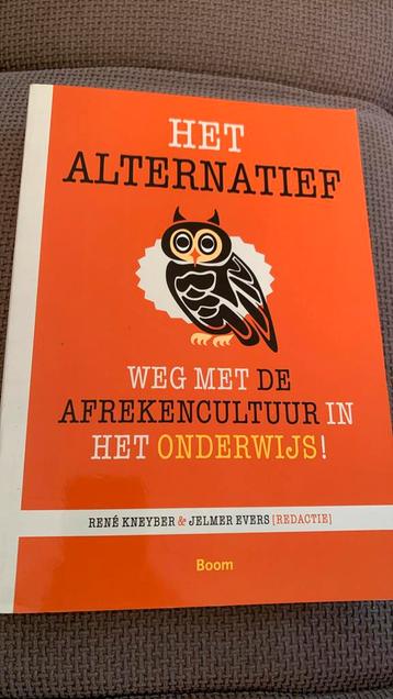 Het alternatief beschikbaar voor biedingen