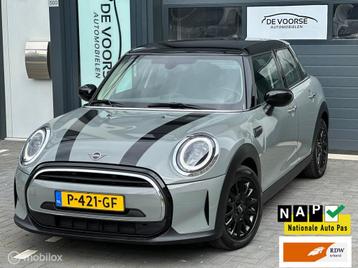 Mini Cooper 1.5 Business Edit. 5D Aut/NAP/Carplay/Navi/Uniek beschikbaar voor biedingen