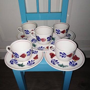 Boerenbont servies verschillende onderdelen Boch handpainted beschikbaar voor biedingen