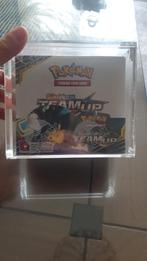 Team Up Boosterbox, Hobby en Vrije tijd, Verzamelkaartspellen | Pokémon, Ophalen, Nieuw, Boosterbox, Foil
