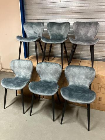 vlinder stoelen 4 of 6 stuks NIEUWE stoelen  beschikbaar voor biedingen