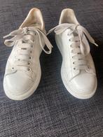 Alexander McQueen Sneakers - Maat 37, Wit, Ophalen of Verzenden, Sneakers of Gympen, Gedragen