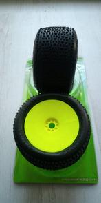 AKA 1/8  Soft Long Wear Front/Rear Off-Road Truck Tires (4), Verzenden, Nieuw, Elektro