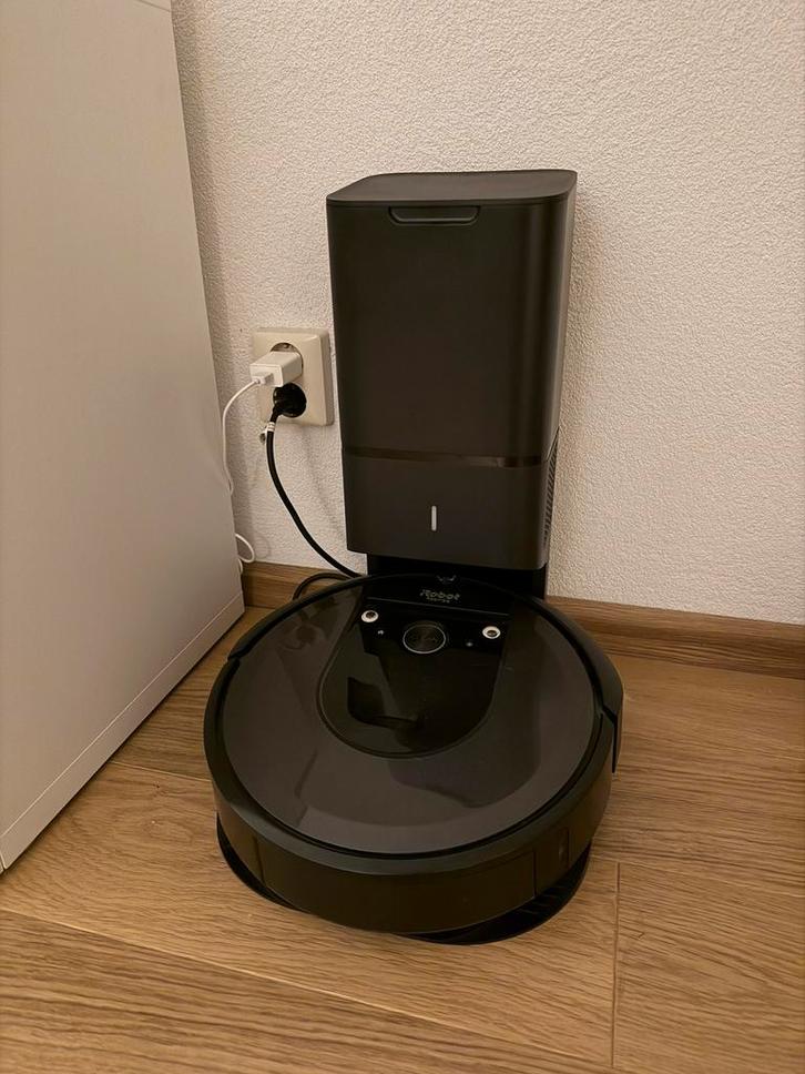 Roomba iRobot i7 + compleet met cleanbase, Witgoed en Apparatuur, Stofzuigers, Zo goed als nieuw, Robotstofzuiger, Ophalen