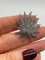 A313 Prachtige zilveren esdoornblad broche markasiet, Ophalen of Verzenden, Zilver, Broche, Met edelsteen
