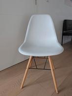 Witte DSW-stijl Kuipstoel - Perfecte Staat!, Huis en Inrichting, Stoelen, Ophalen, Kunststof, Wit, Zo goed als nieuw